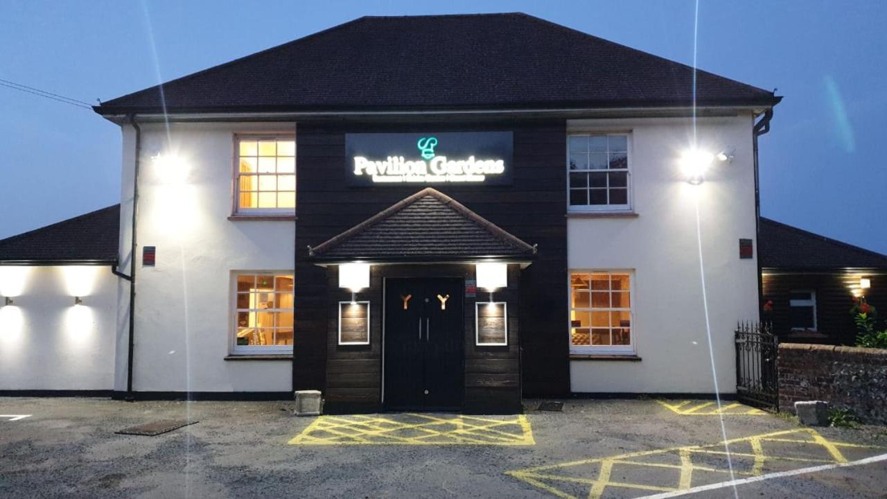 Pavillion Gardens Taplow Exterior foto